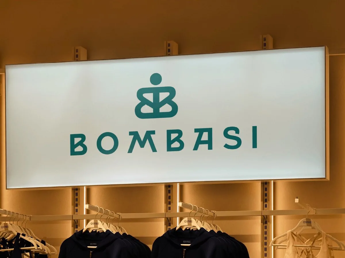 Bombasi store signage and identity